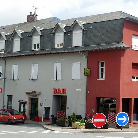 Logis Hotel Restaurant Des Voyageurs Pont-de-Salars Eksteriør billede