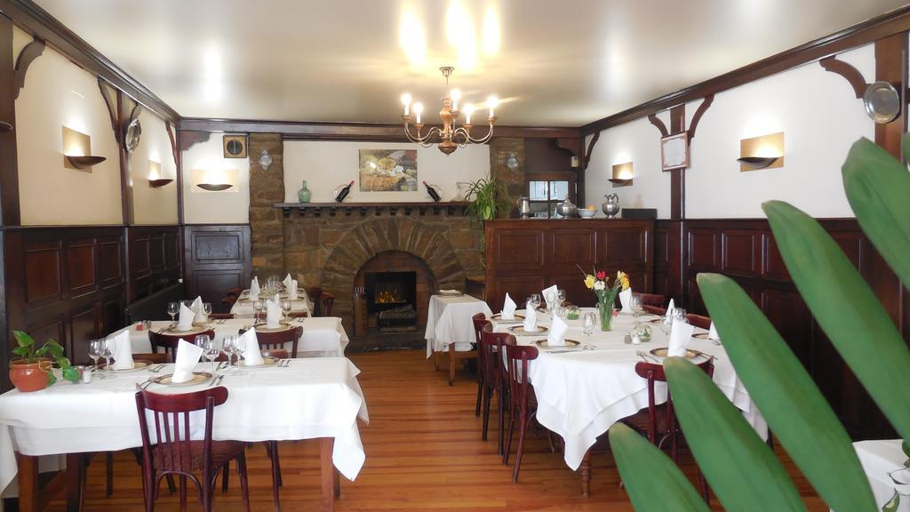 Logis Hotel Restaurant Des Voyageurs Pont-de-Salars Eksteriør billede