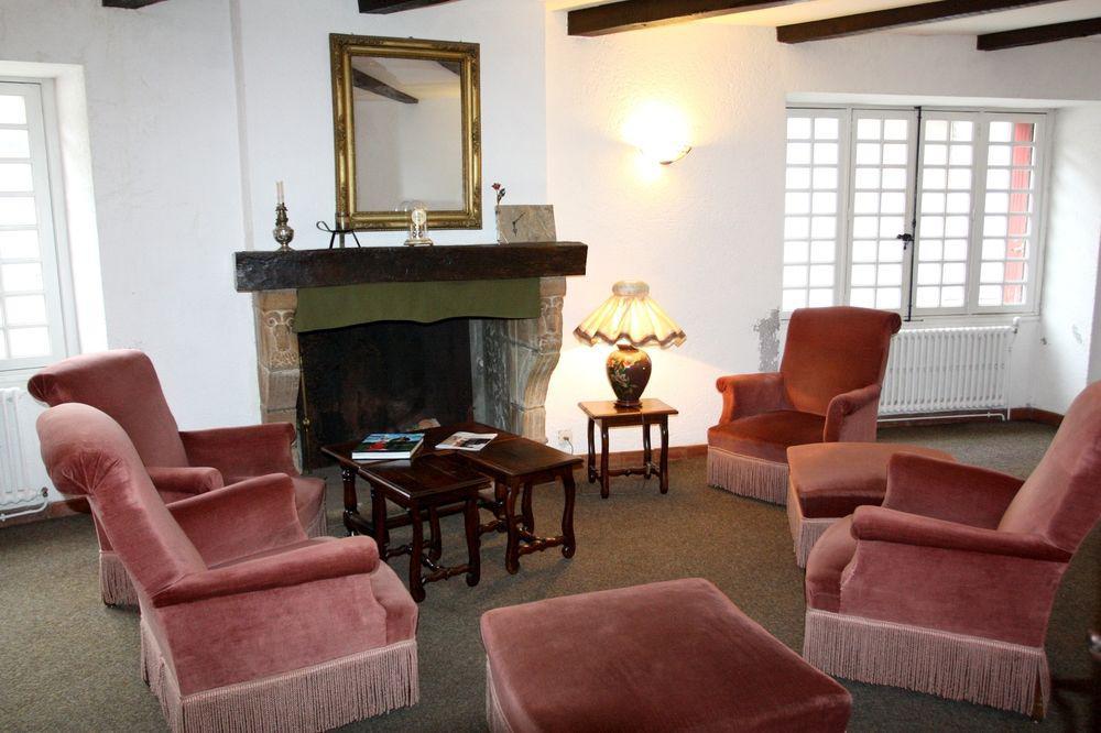 Logis Hotel Restaurant Des Voyageurs Pont-de-Salars Eksteriør billede